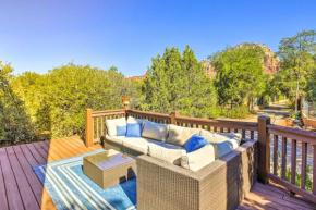 Bright Sedona Home with Deck and Mountain Views!
